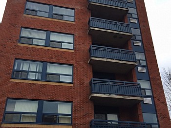 Tall apartment complex with multiple vinyl window installations in Toronto & Mississauga.
